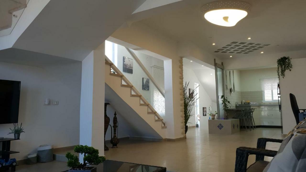 Amazing Appartement Haifa Buitenkant foto